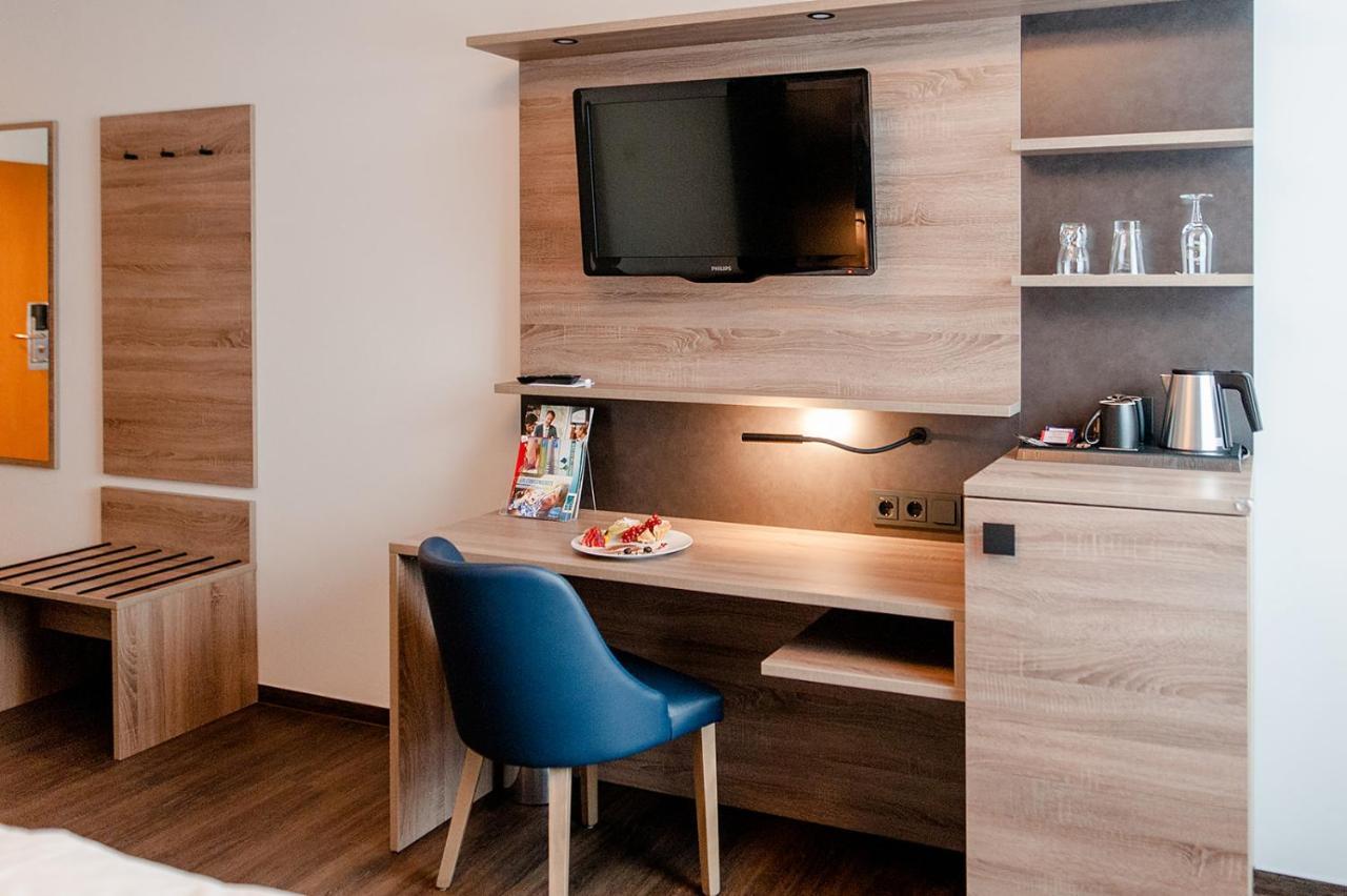 Atlanta Hotel Leipzig โกรสเพิสนา ภายนอก รูปภาพ